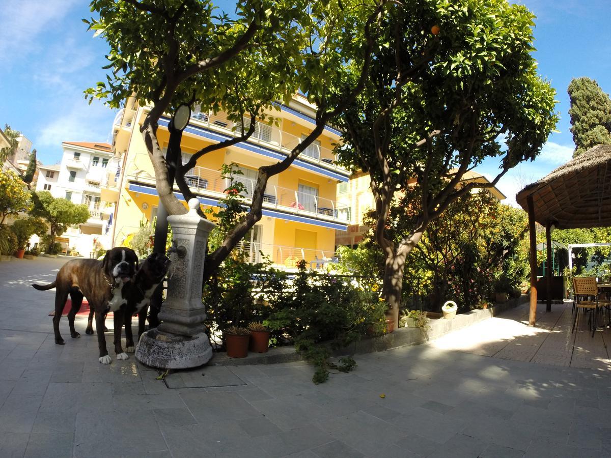 Hotel Villa Delibera Varazze Exterior foto